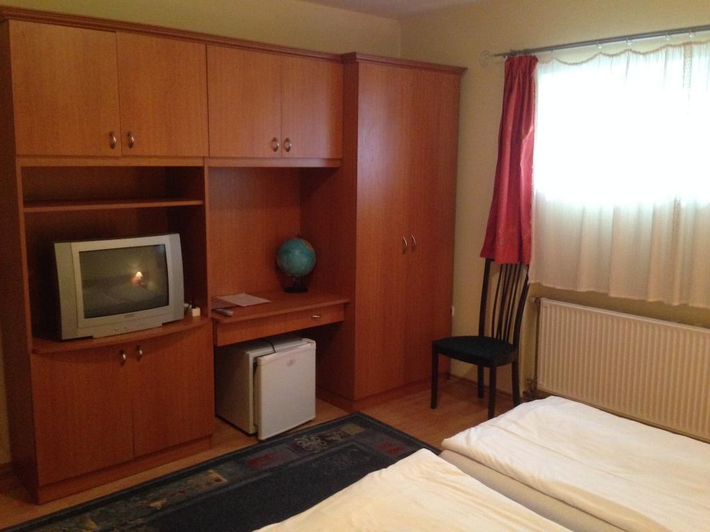 Juhasz Fogado Bed and Breakfast Fonyód Δωμάτιο φωτογραφία